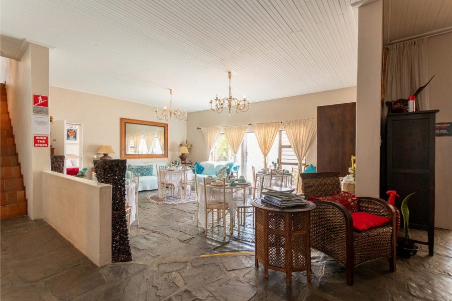 8 Bedroom Property for Sale in Country Club Western Cape